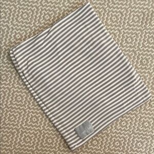 Copper Pearl Multi-Use Cover in Everest